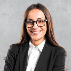 Ciliana capera tranquila facilitandole los pagos de los contratos digitales